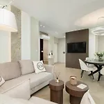 Waveview Premium Apartment, 9th Floor