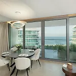 Apartment Waveview Premium Apartment, 9th Floor *