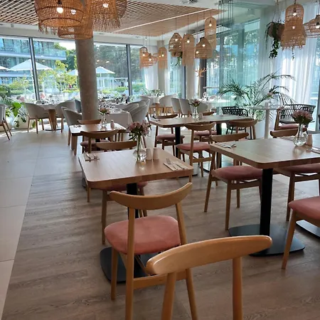 Waveview Premium Apartment, 9th Floor * 米兹多洛杰