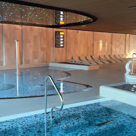 Waveview Premium Apartment, 9th Floor * 米兹多洛杰